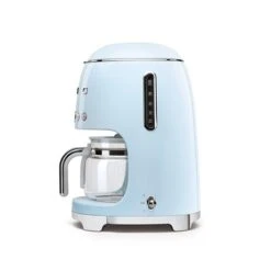 Smeg Cafetière Filtre Bleu Azur 1,4 L - 1050 W DCF02PBEU -Magasin De Machines À Café 700008 2 1 Cafetiere filtre bleu Azur 1 4 L 1050 W DCF02PBEU Smeg