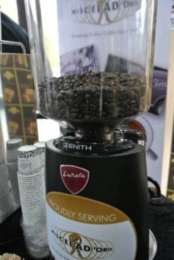 1 Kg Café En Grain Gusto Classico - Miscela D'oro 9 1 Kg Café En Grain Gusto Classico - Miscela D'oro -Magasin De Machines À Café cafe miscela oro italie 2