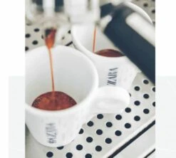 1kg Café En Grain Aromamore Arabica/Robusta - BAZZARA -Magasin De Machines À Café cafeengrainbazzaraaromamore