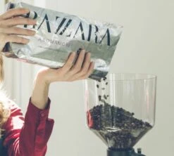 1kg Café En Grain Aromamore Arabica/Robusta - BAZZARA -Magasin De Machines À Café cafeengrainbazzaraaromamorekgillustration2