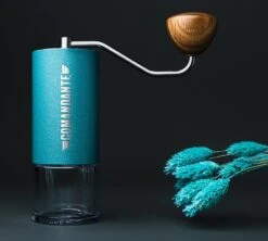 Moulin à Café COMANDANTE C40 MK4 Nitro Blade Alpine Lagoon 10 Moulin à Café COMANDANTE C40 MK4 Nitro Blade Alpine Lagoon -Magasin De Machines À Café comandante alpine lagoon 2