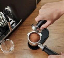 Machine Expresso DELONGHI EC9155.MB La Specialista Arte + Kit Barista -Magasin De Machines À Café delonghi laspecialista arte 6