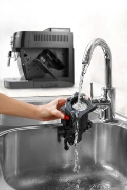 DELONGHI Magnifica 22.127.B Garantie 3 Ans 18 DELONGHI Magnifica 22.127.B Garantie 3 Ans -Magasin De Machines À Café ecam22.127.b francia lavaggio