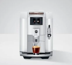 JURA E8 PianoWhite EB Smart Connect Offert Garantie 3 Ans -Magasin De Machines À Café expresso broyeur jura e8 pianowhite long barista