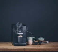 NIVONA CafeRomatica 790 Noir Chrome -Magasin De Machines À Café machine a cafe nivona cafe romatica 790 ambiance