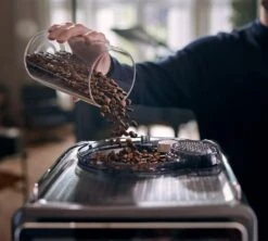 SAECO Xelsis Deluxe SM8780/00 Garantie 3 Ans 22 SAECO Xelsis Deluxe SM8780/00 Garantie 3 Ans -Magasin De Machines À Café machine expresso broyeur saeco xelsis deluxe noir grains