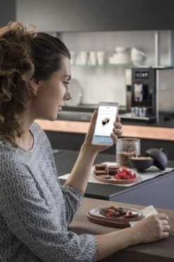 Delonghi Maestosa EPAM 960.75.GLM Pack Zen Garantie 5 ANS -Magasin De Machines À Café mano wirless donna 02